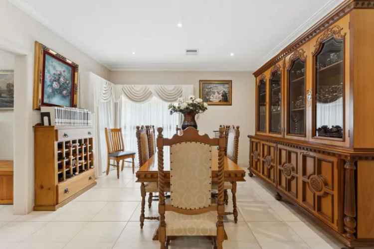 Spacious 3-Bedroom Home in Reservoir with 808sqm Block