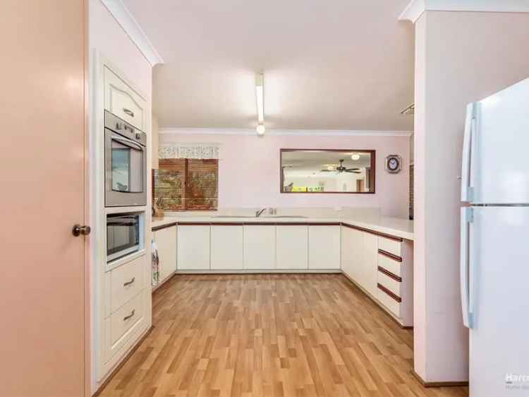 House For Sale in Kelmscott, Western Australia