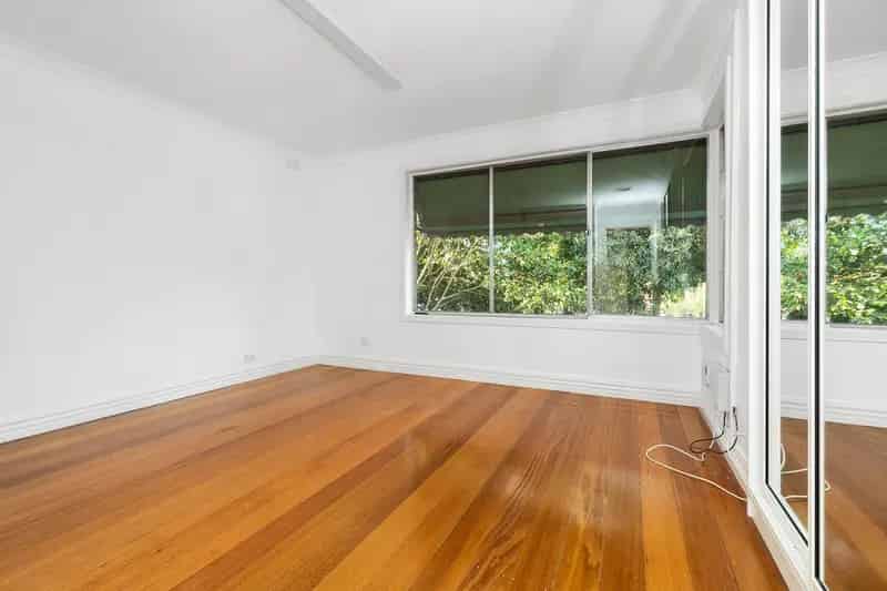 Versatile Family Haven with Space to Spare!