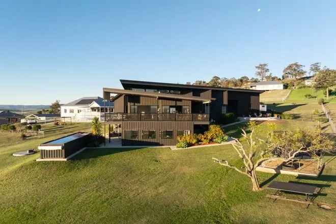 House For Sale in Southern Downs Regional, Queensland