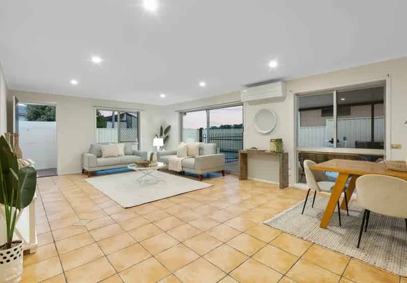 House For Sale , 3, Dolphin Street, Greater Brisbane, Queensland