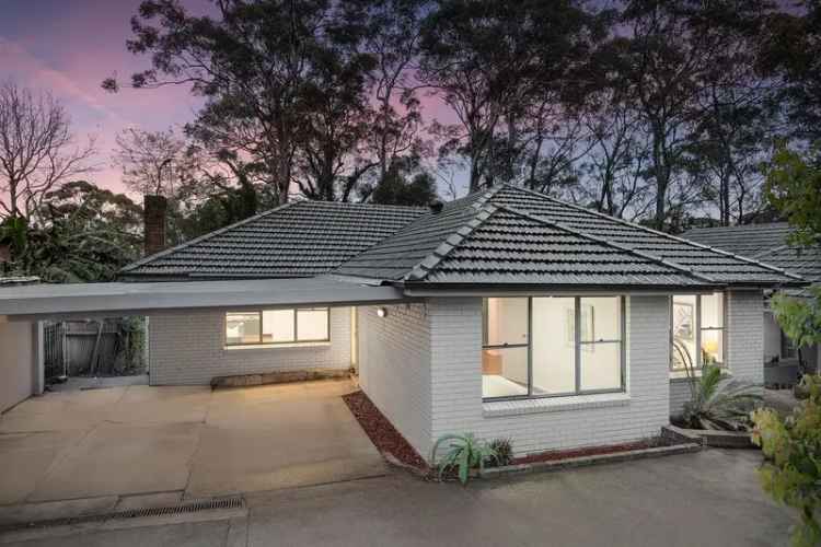 4 Bedroom House 332m² Sydney - Modern Refurbished Home