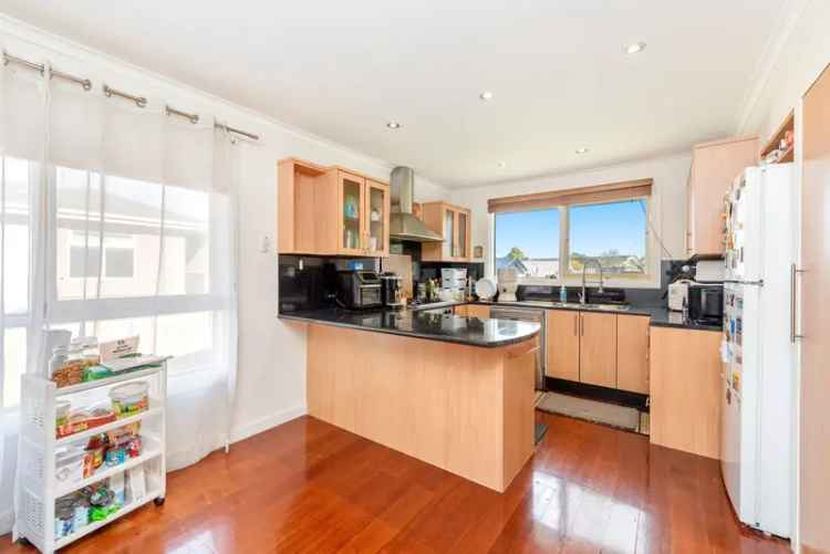 Buy 2 Bed Apartment in Southbank with City Views and Resort Amenities