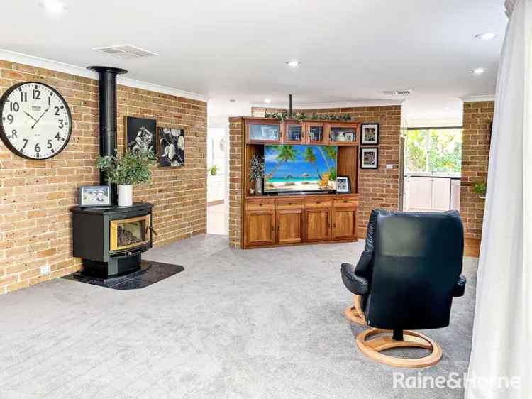 House For Rent in Grenfell, New South Wales