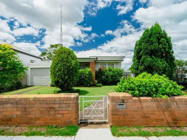 Telarah Miner's Cottage - 3 Bed, Great Potential, Close to Shops & Schools