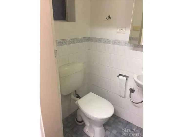 Room With Ensuite & Balcony   $270 Per Week Utilities Included