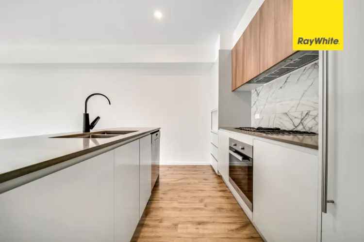 Three Bedroom Townhouse Near Belconnen Town Centre