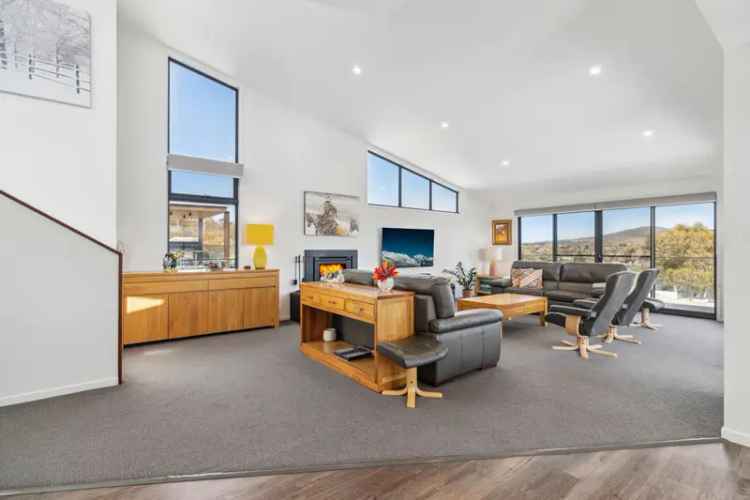 Buy Luxury Home in Jindabyne with Stunning Lake Views and Spacious Layout