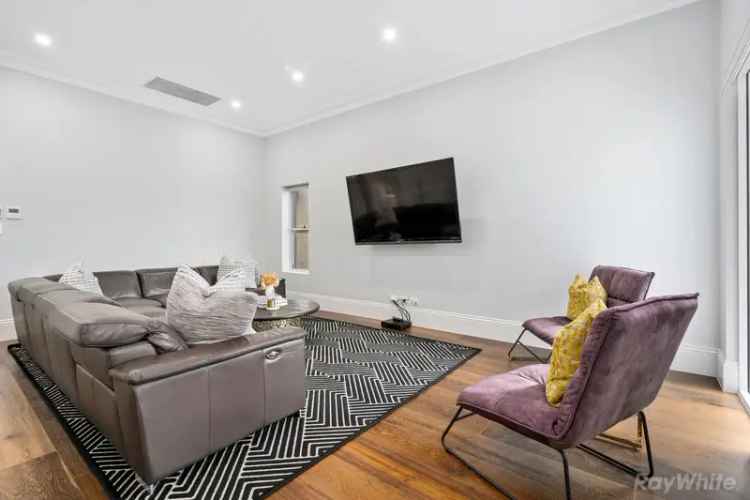 5 rooms house of 471 m² in Sydney