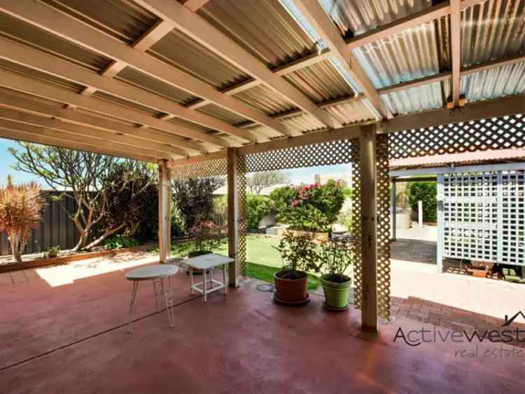 House For Sale in Geraldton, Western Australia