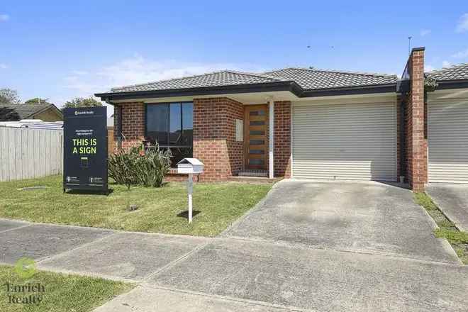 House For Sale in Moe, Victoria