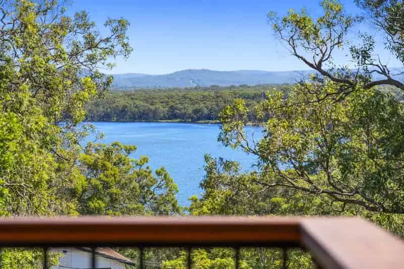House For Sale - 98 Terence Avenue, Lake Munmorah NSW 2259
