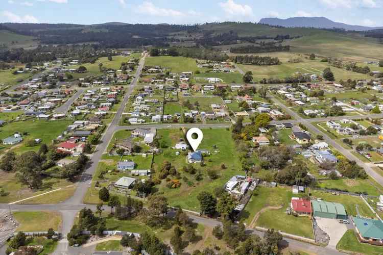 House For Sale in Triabunna, Tasmania