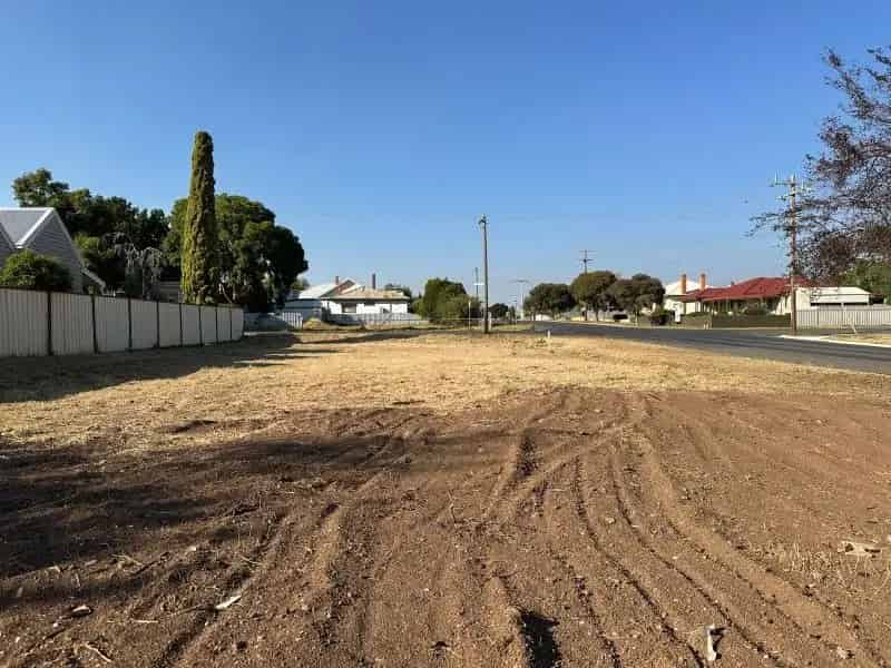 RESIDENTIAL CORNER BLOCK FOR SALE