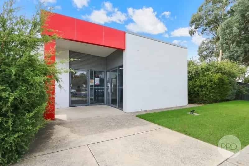 MEDICAL, FOR LEASE