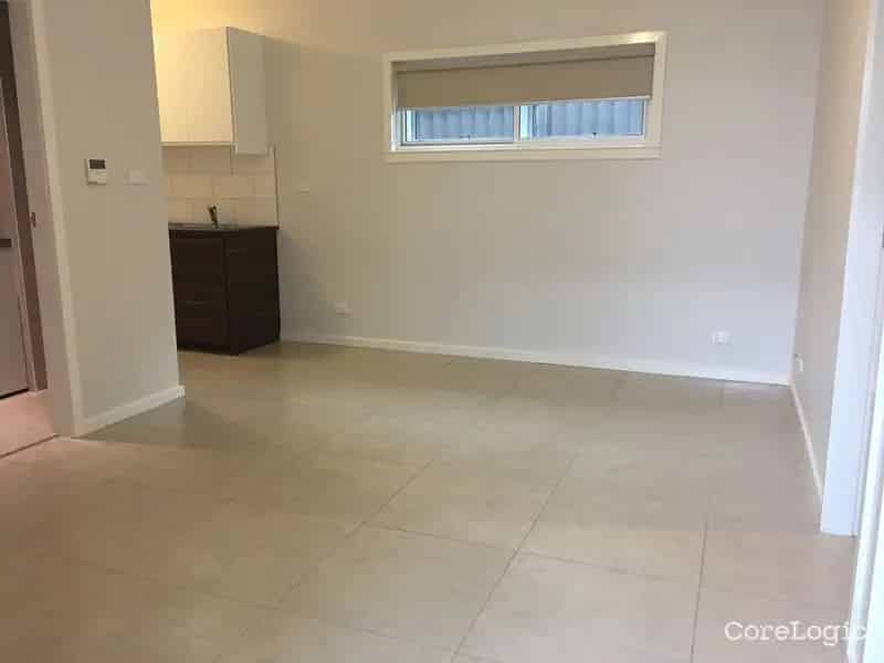 Lease Immaculate Home in Rockdale with Modern Amenities
