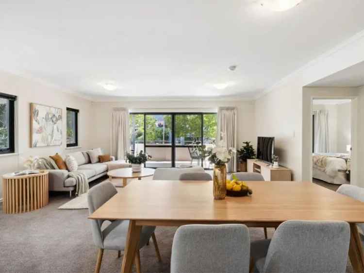 Stunning 3 Bedroom 2 Bathroom Apartment in East Perth's Belgravia Complex