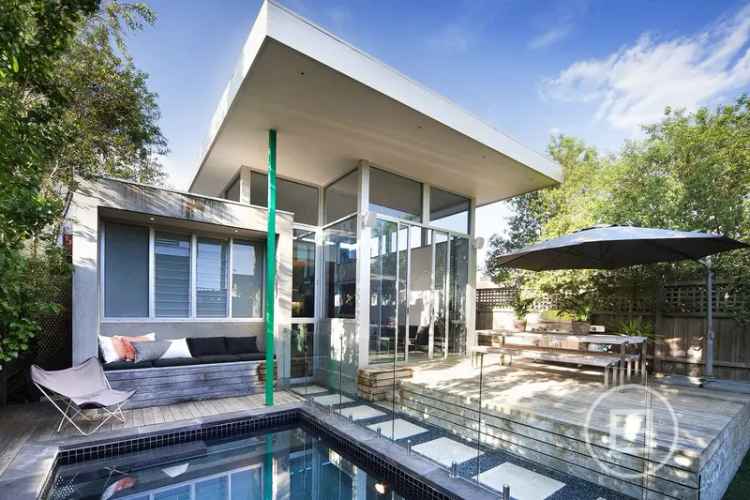 House For Sale in Melbourne, Victoria