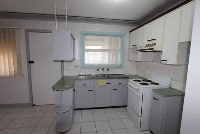 WALKING DISTANCE TO ALL AMENITIES