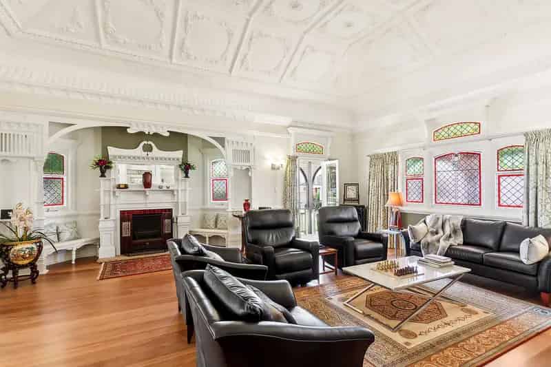 'Ellesmere' - A Grand Character Residence Sprawling 1200sqm