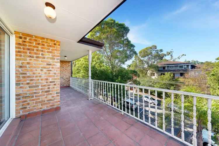 Spacious Two Bedroom Apartment Gladesville Water Views