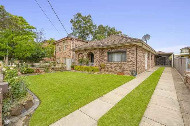 House For Sale in Sydney, New South Wales