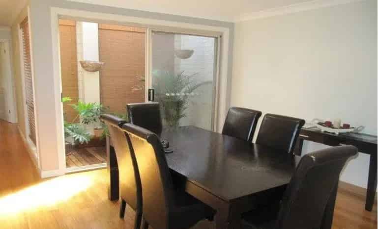 Rent 3 Bedroom Family Home in Prime Location with Modern Kitchen