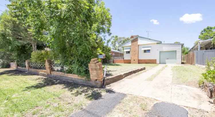 Buy Classic 3-Bedroom Home in South Dubbo with Unique Features