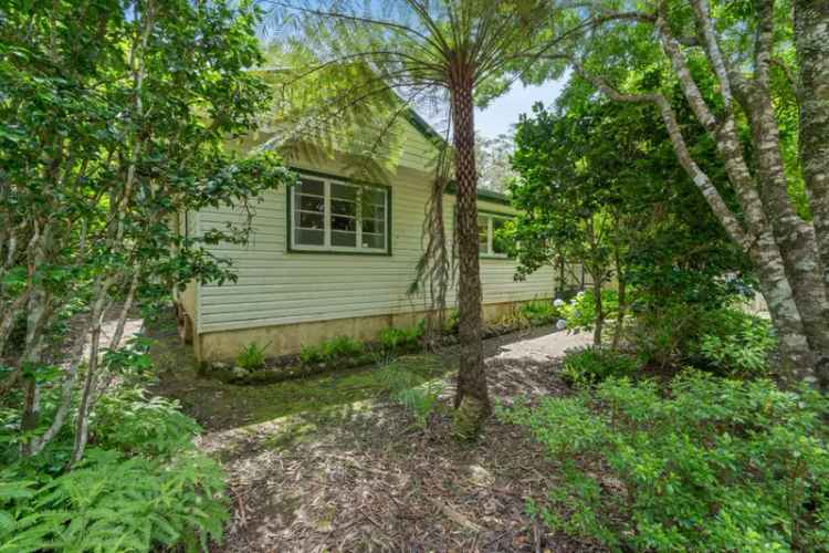 Buy Cottage in a Scenic Location with Charming Features