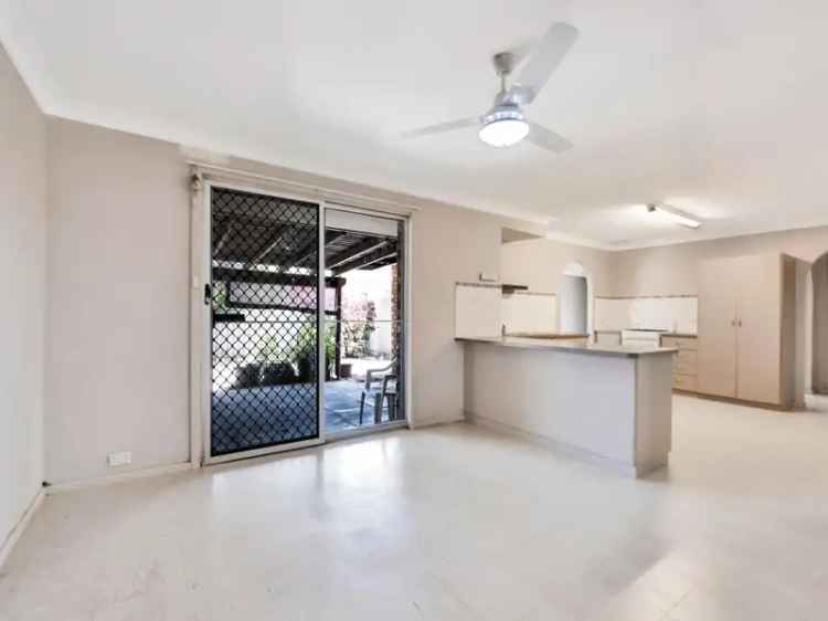 House For Sale in Geraldton, Western Australia