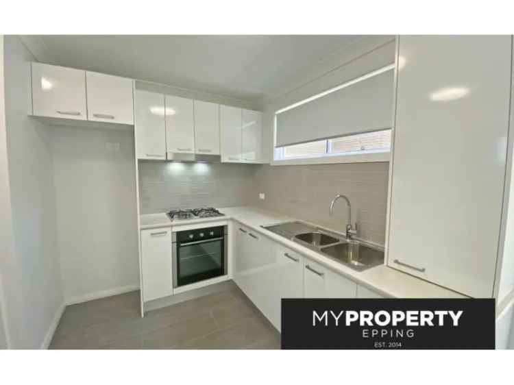 Superb Near New Granny Flat (Private & Secure Yard)