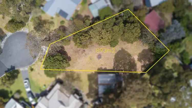 Your Dream Awaits - 891sqm (approx.) Vacant Land in Coveted Cowes Court