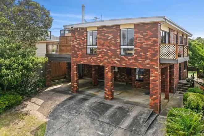 House For Sale , 3, Aurora Crescent, Torquay, Victoria