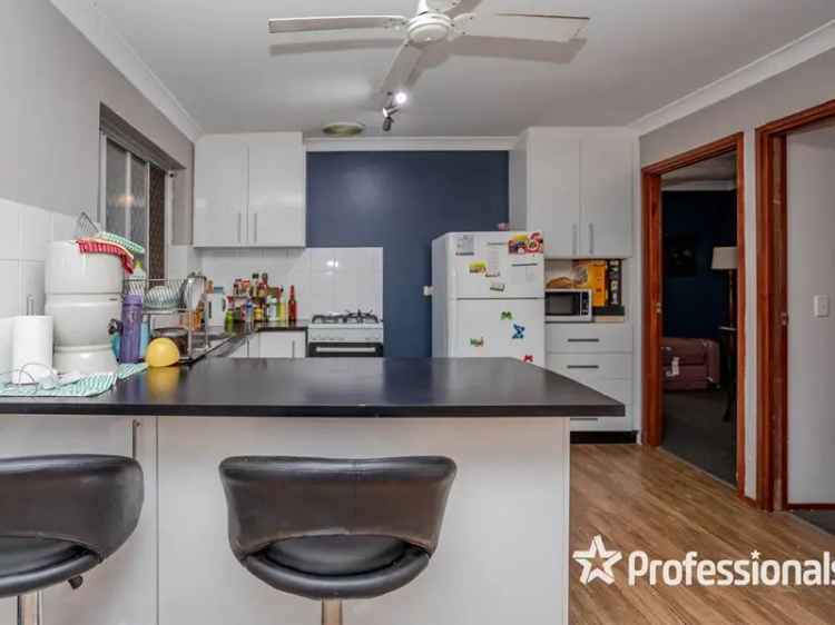 Armadale 3 Bed 1 Bath Brick and Tile Home 709sqm Block