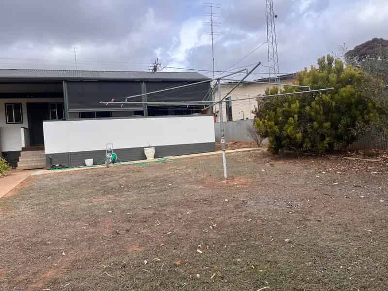 Low Maintenance Family Home with Large Double Bay Garage