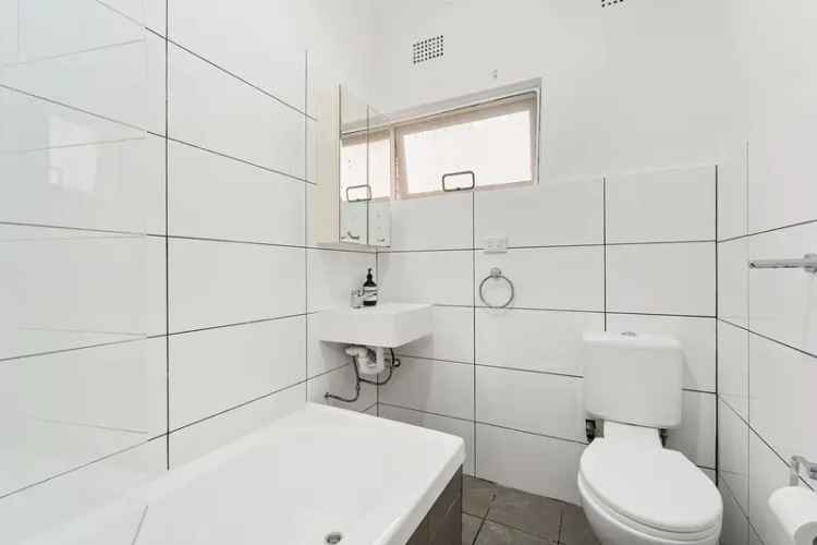 Practical Apartment in Central Location