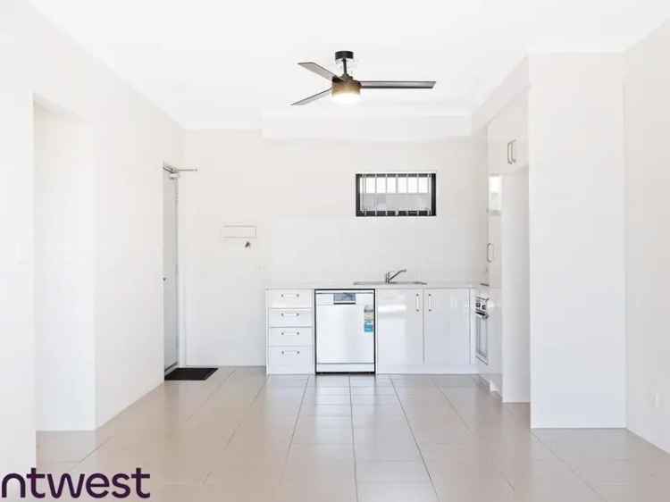 Modern 2 Bed 2 Bath Apartment near Belmont Forum