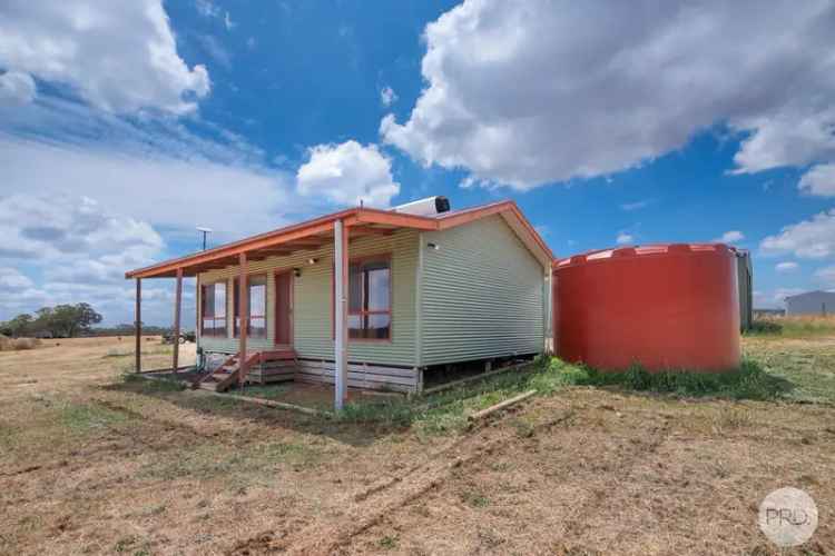 Beautiful 2 Bedroom Home On 15 Cleared Acres