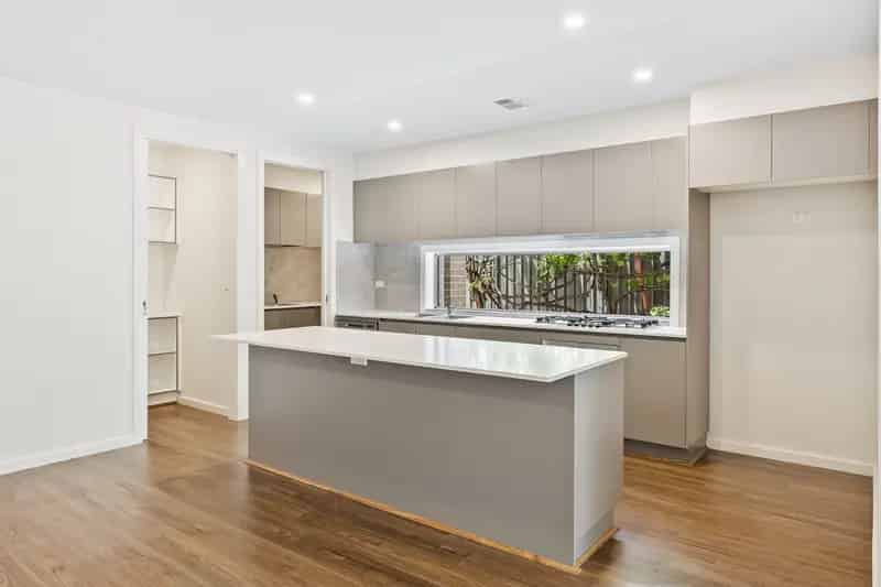 Real Estate For Lease - 34B Boolimba Crescent - Narrabundah , ACT