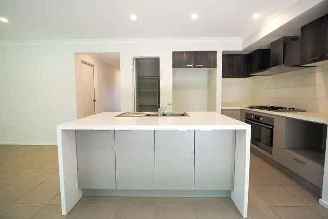 4 Bedroom Family Home Point Cook