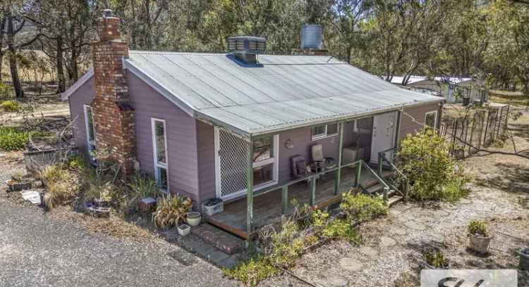 House For Sale in Shire of Pyrenees, Victoria