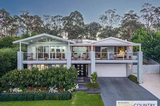 House For Sale , 71, The Avenue, Armidale, New South Wales