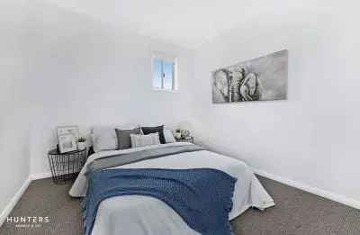 2 Bedroom 214m2 Apartment in Sydney Near Shops and Schools