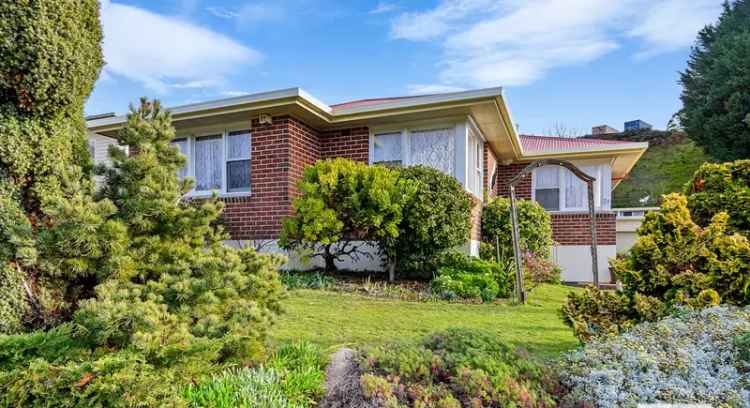 House For Sale in 2A, Collins Street, Burnie, Tasmania