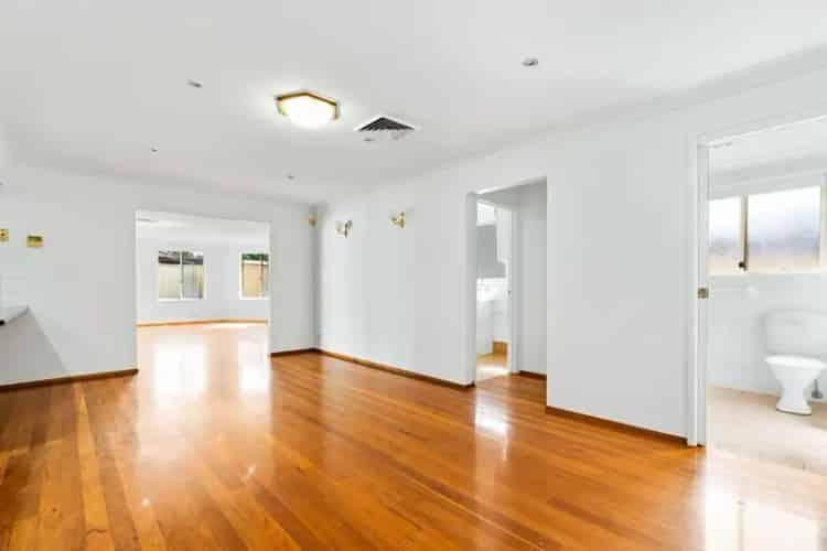 Real Estate For Lease - 140 Pacific Palms Circuit - Hoxton Park , NSW