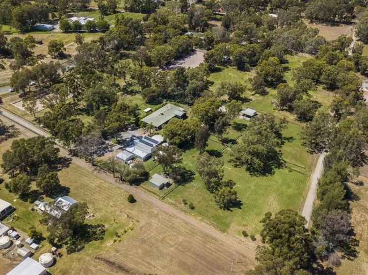 House For Sale in Shire of Serpentine-Jarrahdale, Western Australia