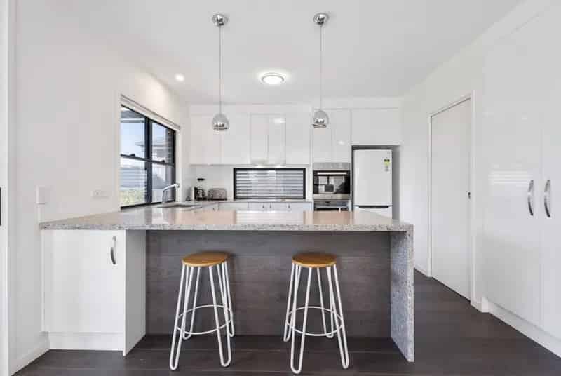 Stunning 4-Bedroom Family Home with Modern Features and Prime Location