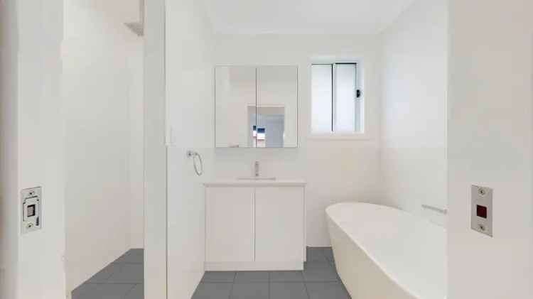 Modern 3 Bedroom Home in Magnolia Estate