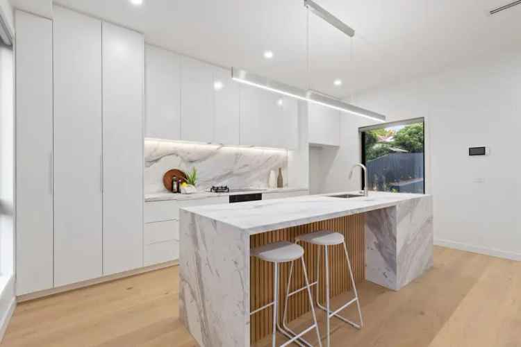 Sophisticated Home in Coveted Camberwell