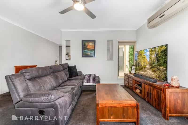 BRIGHT, SPACIOUS & EFFORTLESSLY CONVENIENT.